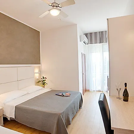 Hotel Mirabel Rímini